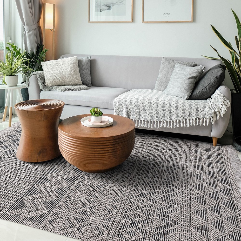 ANYA01 Boho Geometric Zig Zag Rug in Grey Black